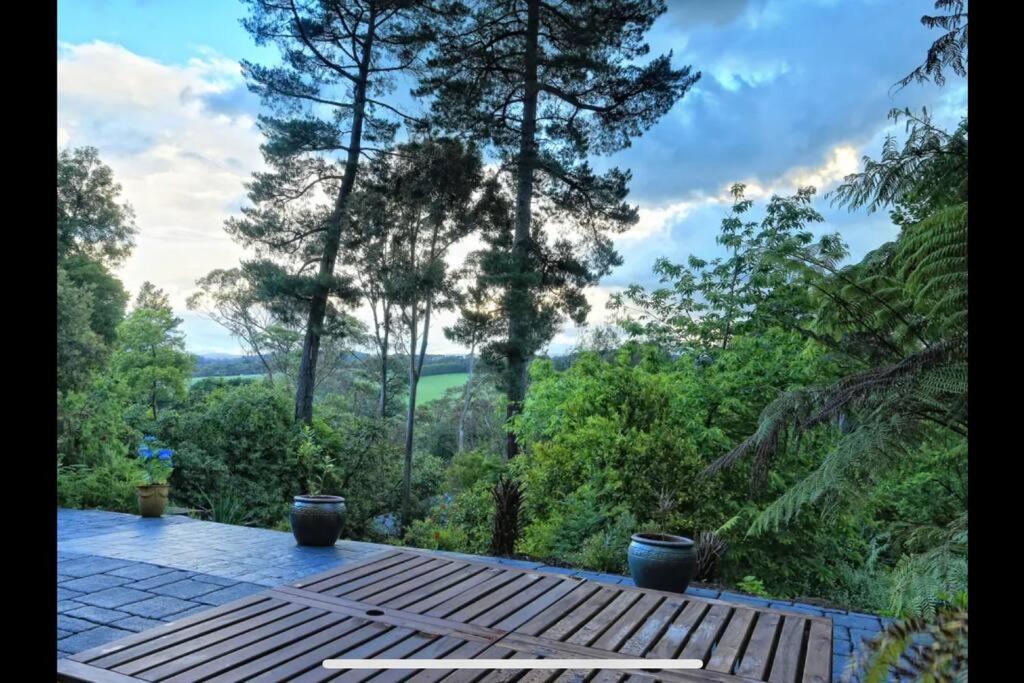 Tree Top Retreat Apartamento Emerald Exterior foto